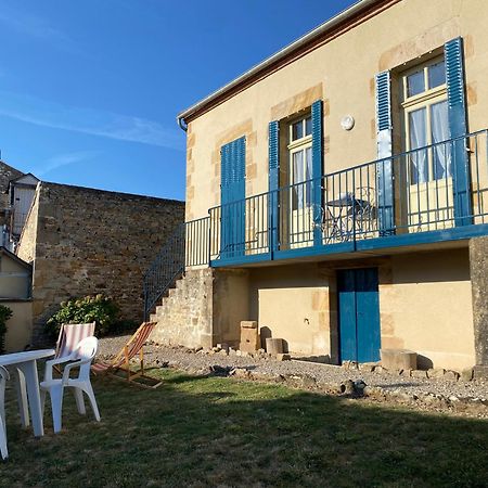 Studio Logis Les Roses Bourbon l'Archambault Bagian luar foto