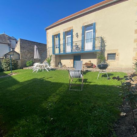 Studio Logis Les Roses Bourbon l'Archambault Bagian luar foto