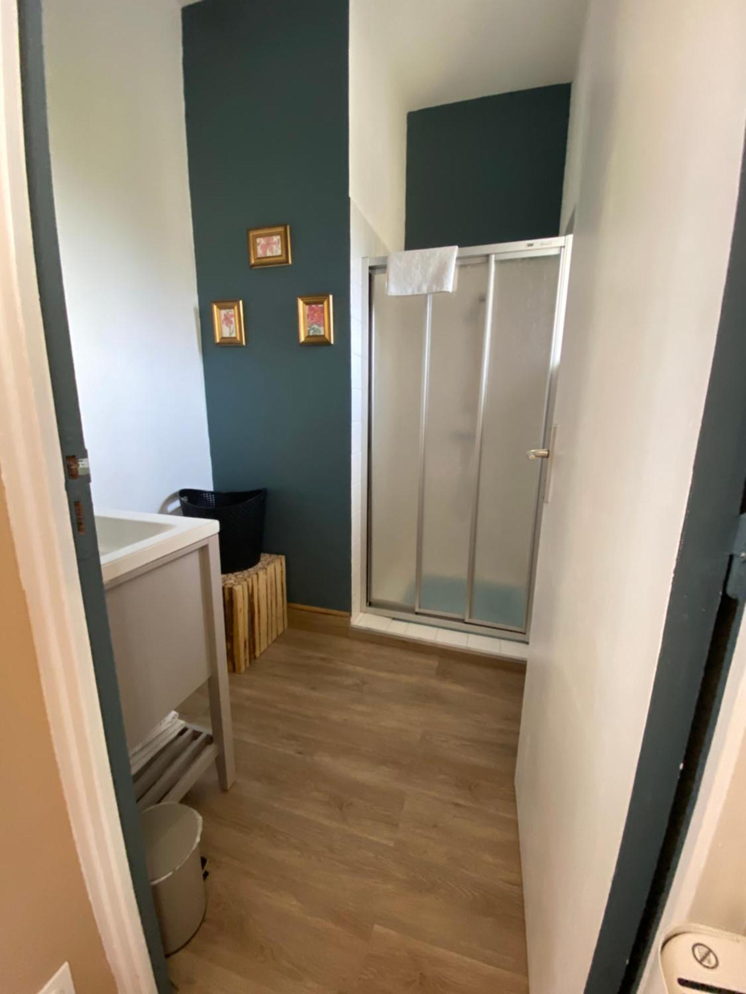 Studio Logis Les Roses Bourbon l'Archambault Bagian luar foto