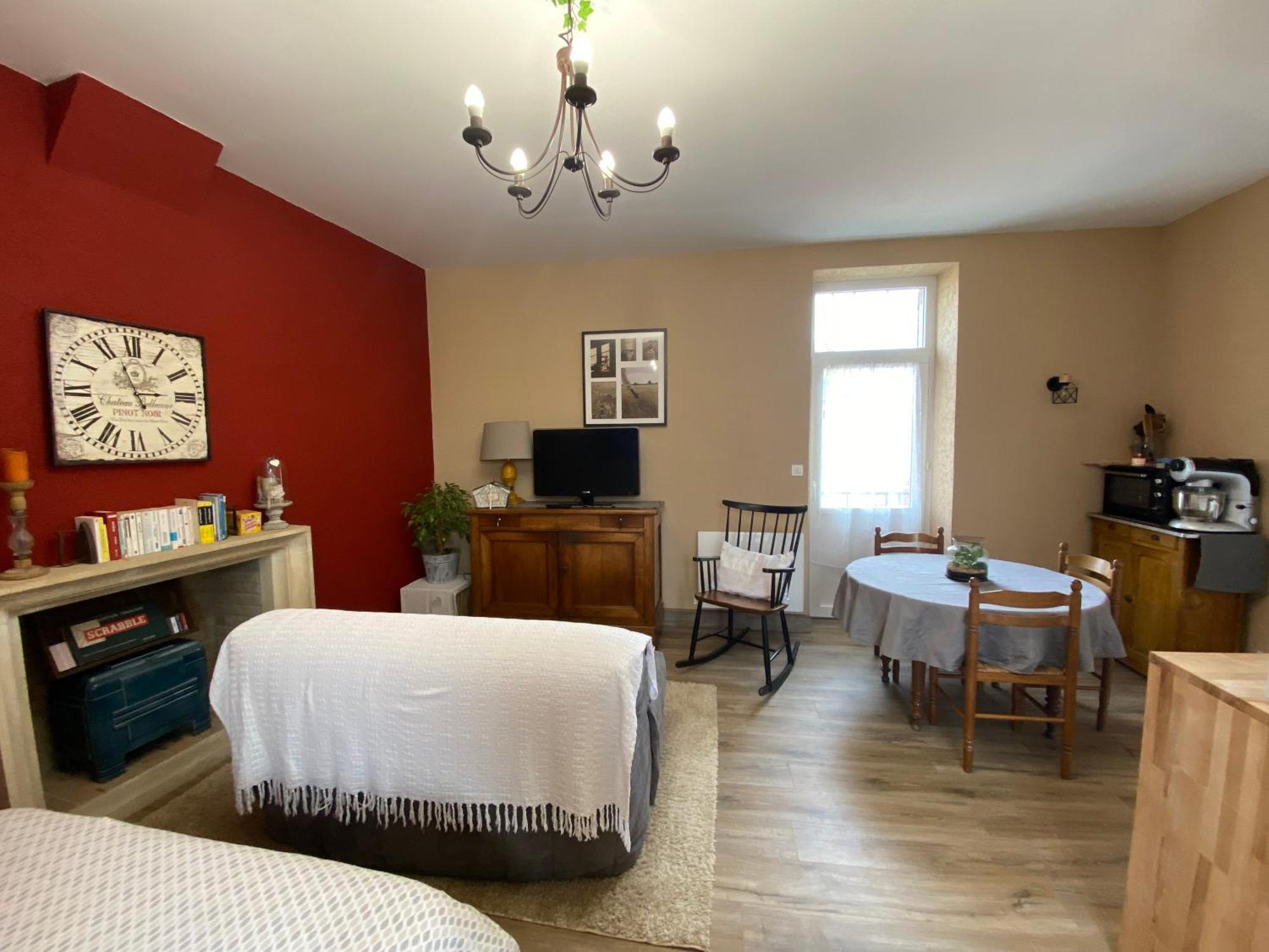 Studio Logis Les Roses Bourbon l'Archambault Bagian luar foto