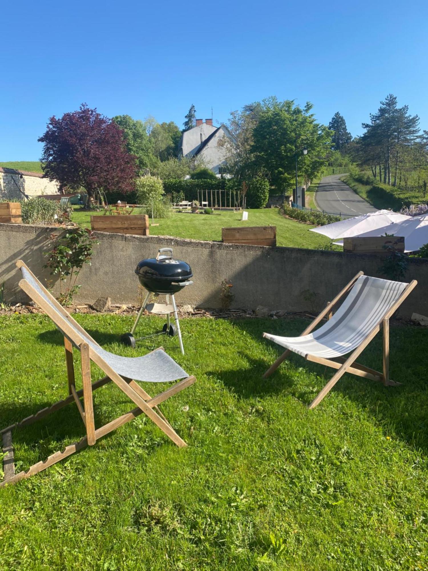 Studio Logis Les Roses Bourbon l'Archambault Bagian luar foto
